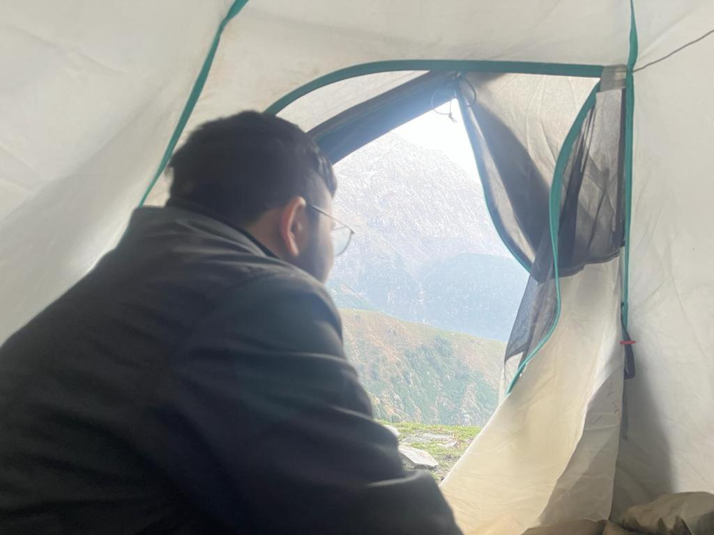 ホテル Triund Trek ダラムシャーラー エクステリア 写真